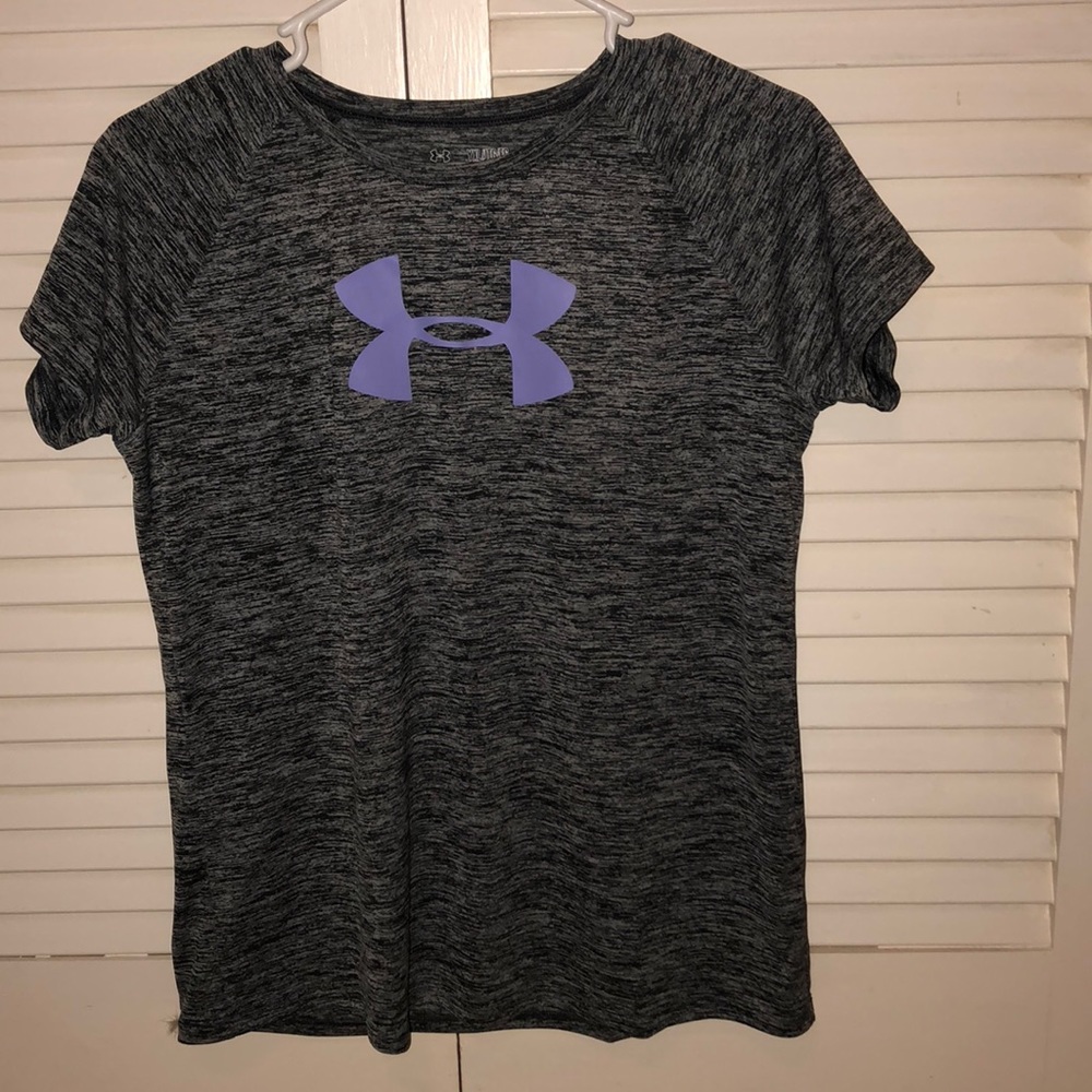 Under Armour girl t-shirt